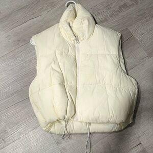 White Croped Puffer jacket only worn once